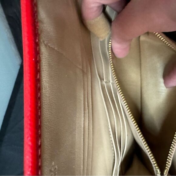 Prada Wallet - Picture 9 of 11